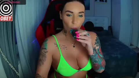 Snapshot of cokeyspeed69 chatting on March 7, 3:18 pm Ur goddess Nikki online show from March 7, 3:18 pm