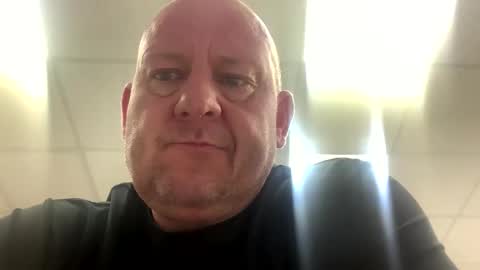 col4nows online show from October 22, 11:56 am