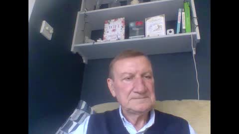 colinbeech online show from December 30, 12:42 pm