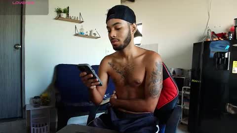 IG  online show from January 14, 1:52 pm