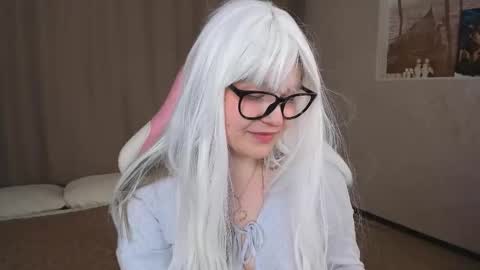 Snapshot of colleen_blake chatting on September 30, 4:39 pm Collen Mon Tue Wed Thu Fri GMT 3 0300am - 0900am online show from September 30, 4:39 pm
