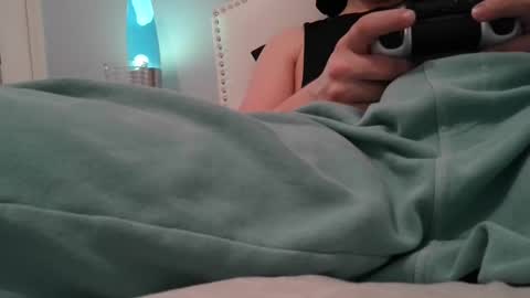 collegecannon online show from December 18, 7:04 am