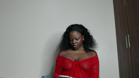 Collin  independent model online show from January 5, 10:08 pm