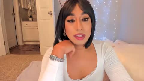    ........ Instagram  Lorysexys online show from February 17, 7:40 am