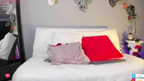 colstorw_ online show from October 14, 2:53 pm