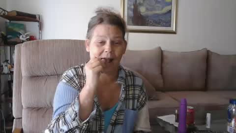 Snapshot of comebackpussy chatting on December 9, 5:19 pm comeback pussy online show from December 9, 5:19 pm