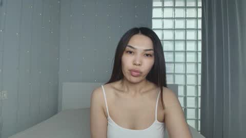 Camilla online show from January 10, 10:10 am