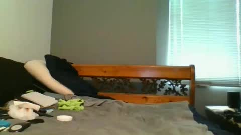 comphankjames online show from September 8, 3:55 pm