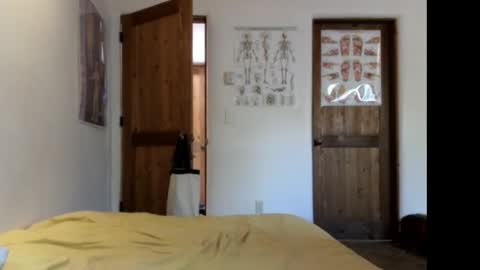 dreamy eyed lover online show from March 10, 11:29 pm