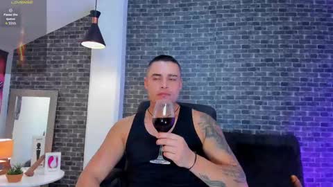 Snapshot of connorsmith_26 chatting on September 18, 11:58 am Connor Smith online show from September 18, 11:58 am