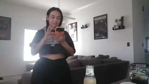 controllercutie online show from October 1, 2:27 pm