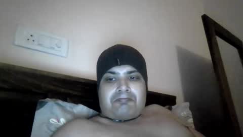 Snapshot of cool_breeze09 chatting on February 28, 9:55 pm Cool Breeze09 online show from February 28, 9:55 pm