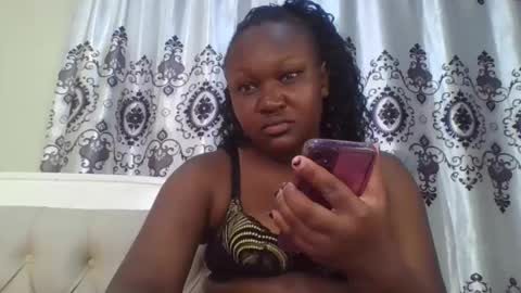 coolgirl001 online show from October 26, 7:46 pm