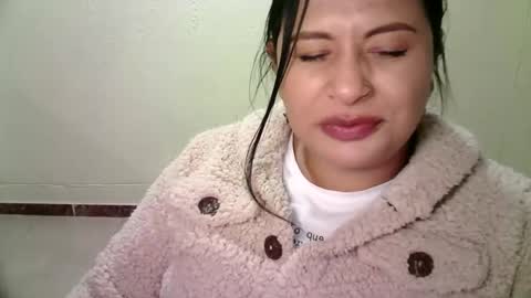 Soy Alice online show from January 2, 8:02 pm