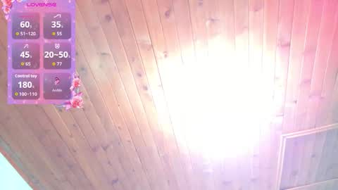Snapshot of coral_davis chatting on October 14, 2:36 am Coral online show from October 14, 2:36 am