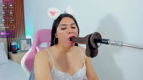 coraline hot18 online show from October 25, 2:06 pm