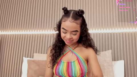 Snapshot of coralineross_ chatting on February 12, 11:29 am coralineross_ online show from February 12, 11:29 am