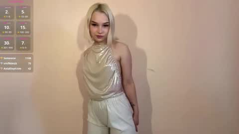 Bella online show from June 9, 3:39 am