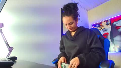 corey_taylor7 online show from February 10, 12:19 pm