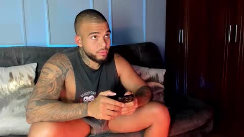 DaveMonsalve online show from December 22, 3:46 am