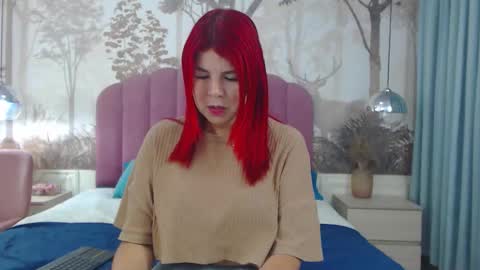 Corine  online show from October 14, 7:06 pm