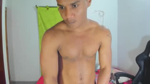 Ethan  online show from May 3, 2:17 am