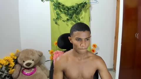 Ethan  online show from February 9, 3:53 am