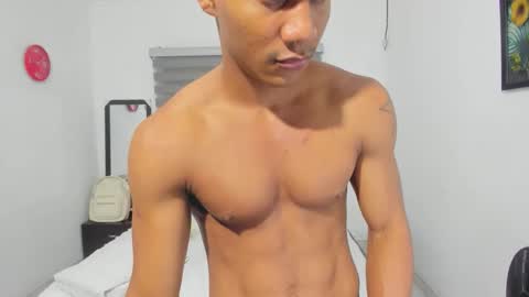 Ethan  online show from February 10, 1:08 am