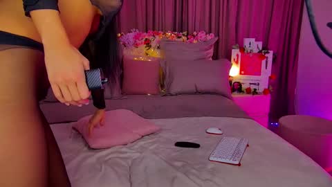 Sia online show from February 27, 12:36 am