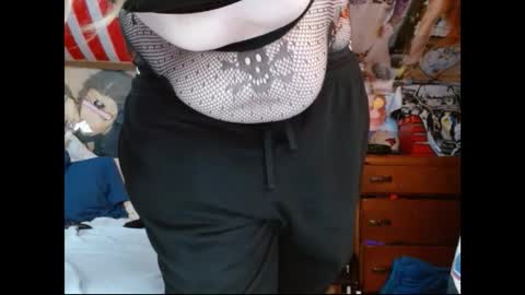 cosmicjones88 online show from February 12, 11:47 am