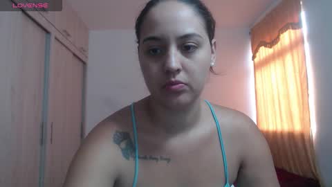  ALEJANDRO Y EMILY  online show from October 15, 9:15 pm