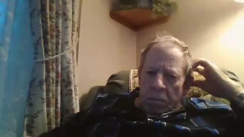 courieral1 online show from December 15, 7:48 am