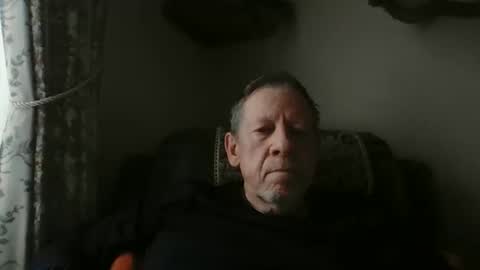 courieral1 online show from November 29, 10:23 am