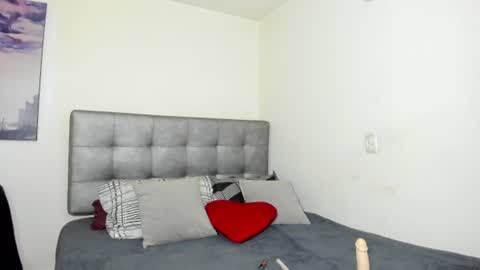 cozy_sunset online show from June 29, 2:28 pm