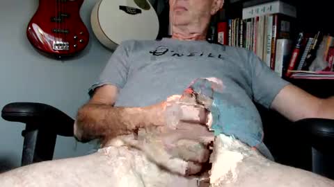 Snapshot of cozycanuck chatting on September 9, 5:07 am CozyCanuck online show from September 9, 5:07 am