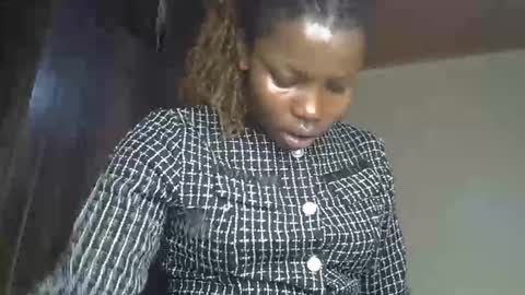 craizybitch online show from September 15, 7:10 am