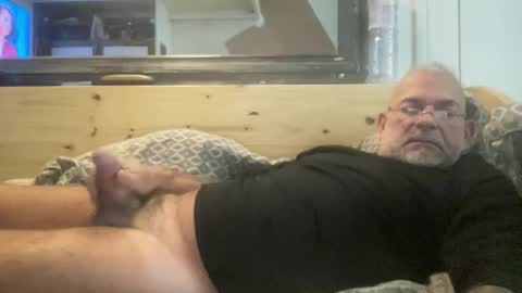 Snapshot of crapaud75018 chatting on October 15, 8:15 am crapaud75018 online show from October 15, 8:15 am