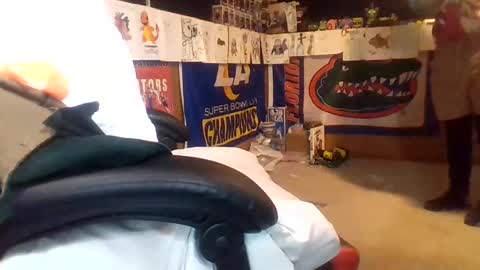 craveitoften online show from February 22, 1:33 am