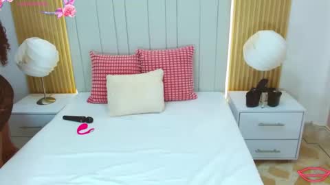 Sara online show from October 1, 12:59 pm