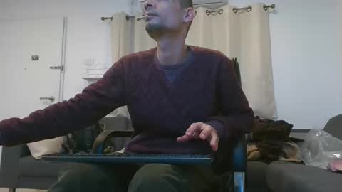 Snapshot of crazymen0101 chatting on December 12, 9:19 am crazymen0101 online show from December 12, 9:19 am