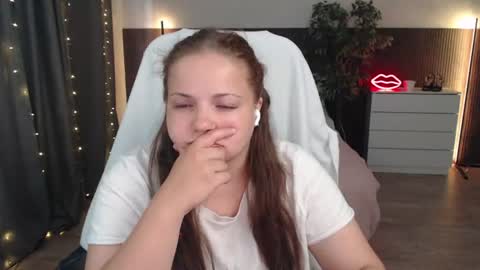 Crazyy Girl  online show from July 7, 6:58 am
