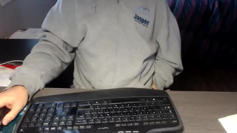 Creamormilk online show from November 11, 1:46 pm