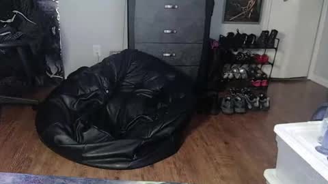 Sylvia online show from February 2, 5:32 am