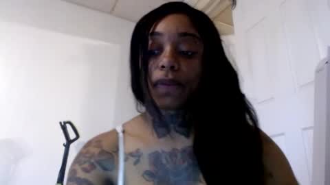 CreamyExotica online show from September 30, 1:21 pm