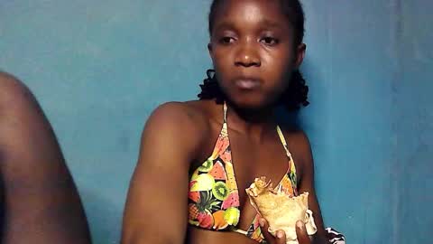 creamyxsugar online show from November 3, 6:20 pm