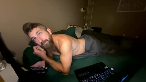 Creeksidecouple online show from May 31, 11:53 am