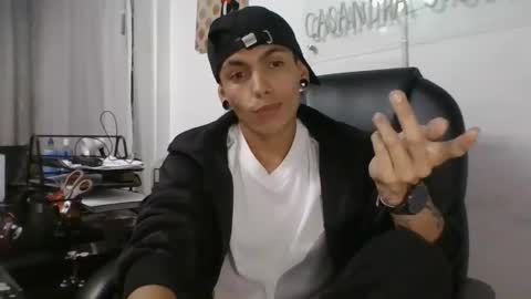 criiscs online show from October 29, 9:44 am