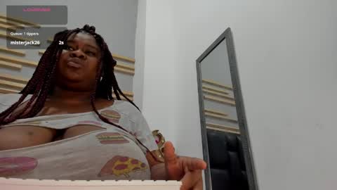 criistal_castro online show from May 8, 12:33 pm
