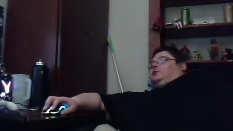 crimsonducki online show from June 22, 4:42 am