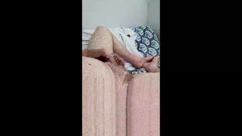 W online show from April 5, 8:06 pm